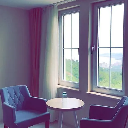Gold Mina Hotel