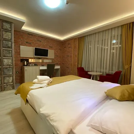 Gold Mina Hotel