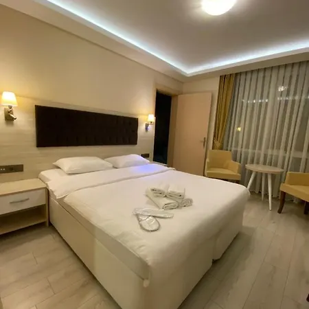 Gold Mina Hotel 3*